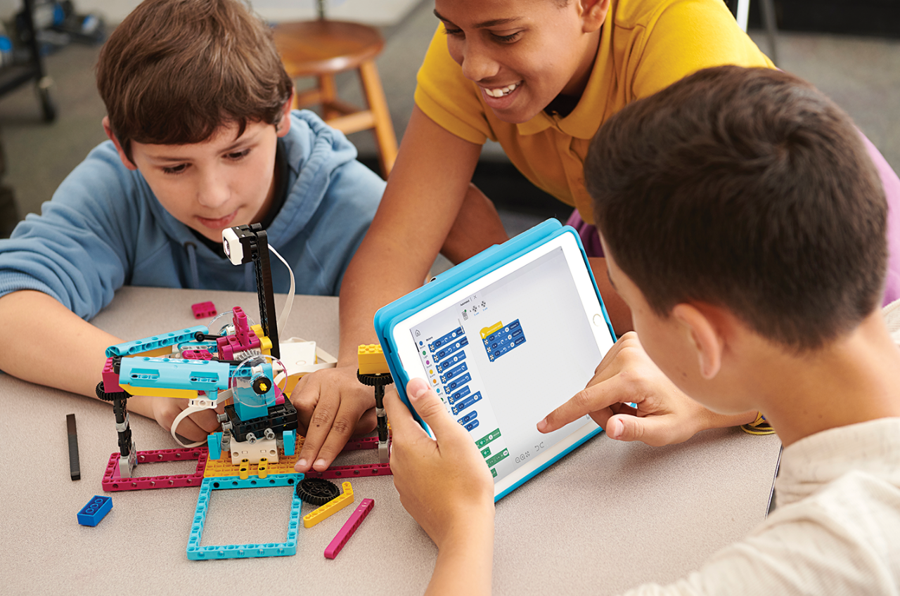 LEGO® Education Modern Teaching Aids